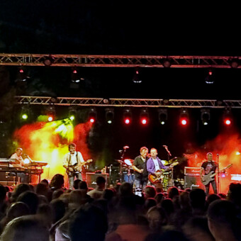 Najam Razgla Pozornica Rasvjeta za koncerte i priredbe Dalmacija Pelješac Prljavo Kazalište Orebić 2023